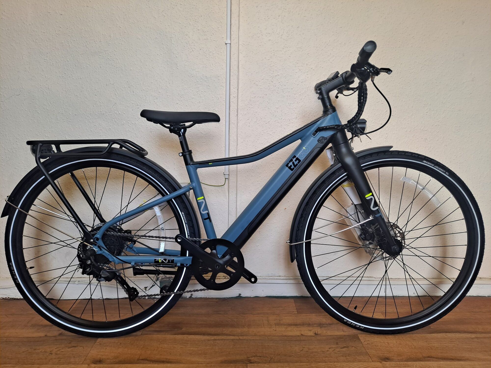 EZEGO Commute INT (WSD)